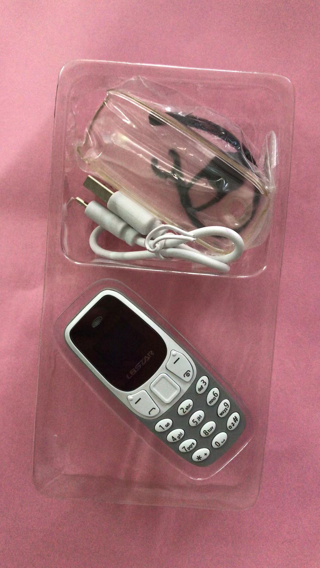 BM10 Mini Phone Wireless Dialer الهاتف الأصغر فى العالم بشريحتين في السعودية